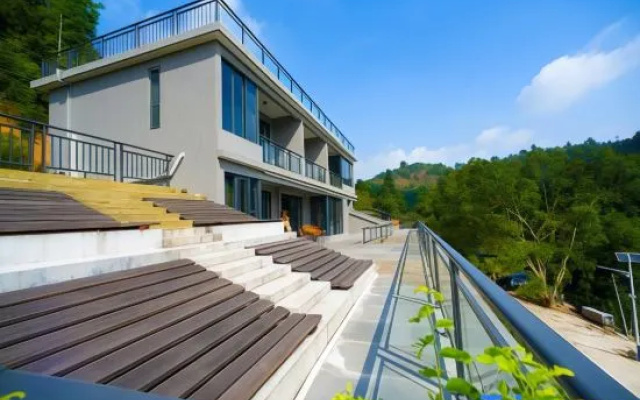Guangzhou Congshe Huanglong Mountain Fangye Luxury Homestay