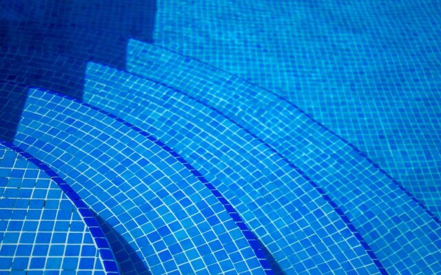 A04 - Large Modern 1 bed Apartment with pool by DreamAlgarve