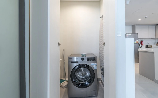 Vogue - Dubai Frame View