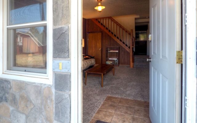 Grandma's Mountain Getaway - 3 Br Home