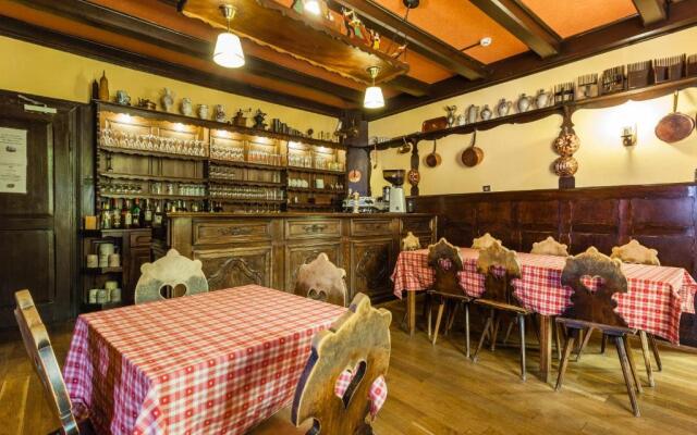 Hotel De La Poste - Logis De France