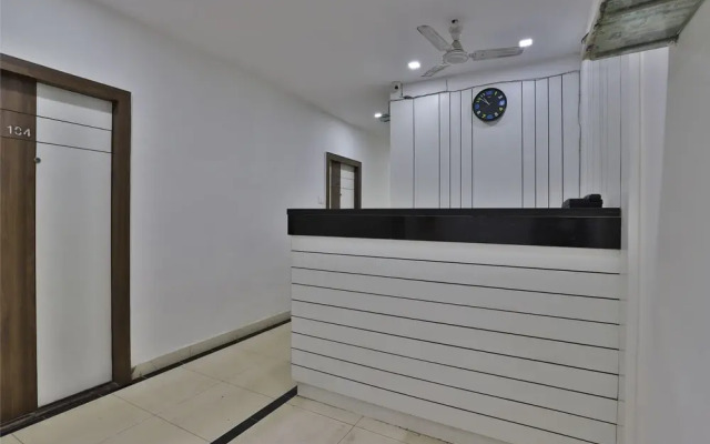 OYO 40663 Knk Hotel