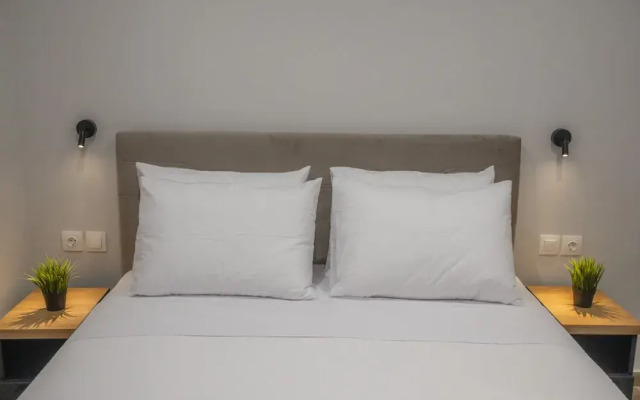 Raise Averof Serviced Apartments