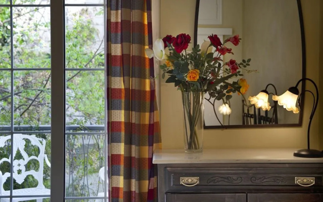 Marble House Hotel