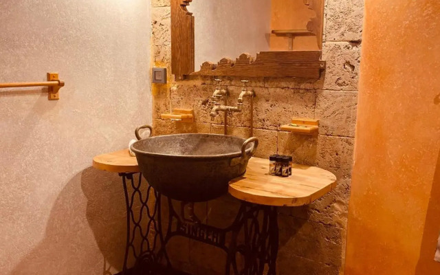 S. Nikolis Historic Boutique Hotel