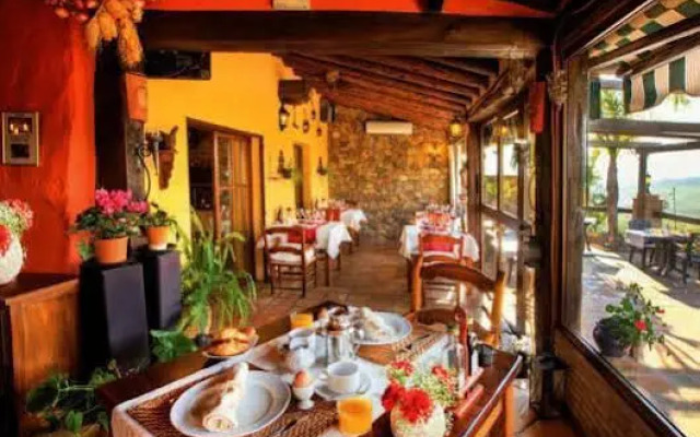 Posada Los Cantaros