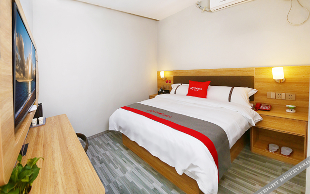 JunYi Hotel (Yunhe Street Store, Qiaodong subway station, Gongchen, Hangzhou)