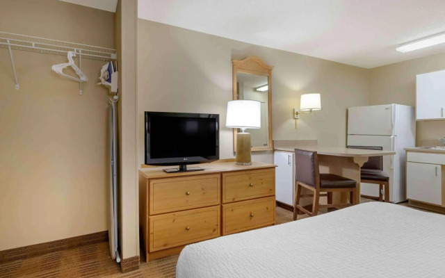 Extended Stay America Select Suites Denver Cherry Creek