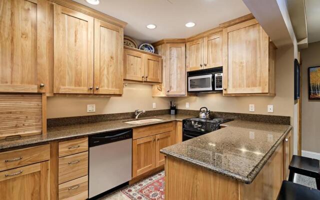 Fasching Haus Unit 180