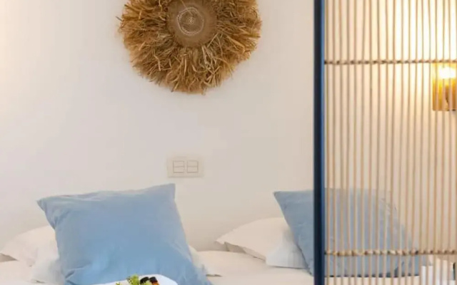 Beautiful Spacious Studio With Frontal sea View