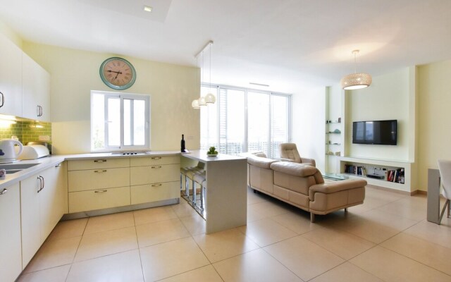 Gordon Beach Luxury PRK Stay at My Place