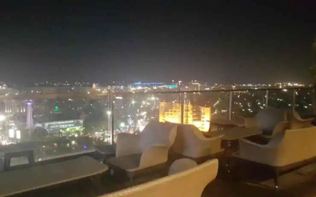 Lamerall at Simpang Lima