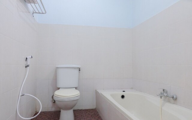 Hotel O Arjosari Near Plaza Araya Formerly Hotel Nugraha