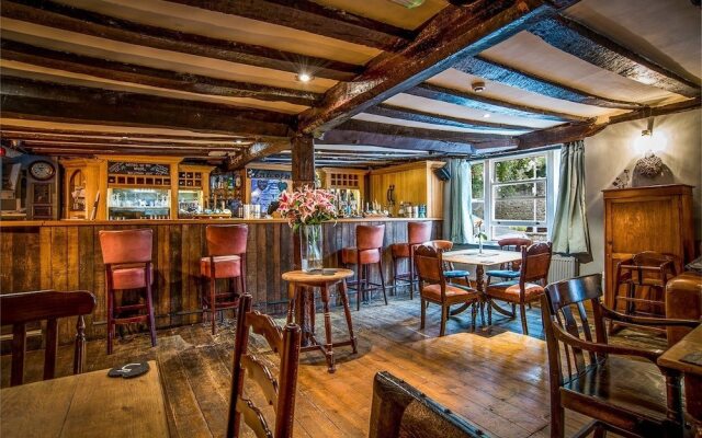 Unicorn Inn