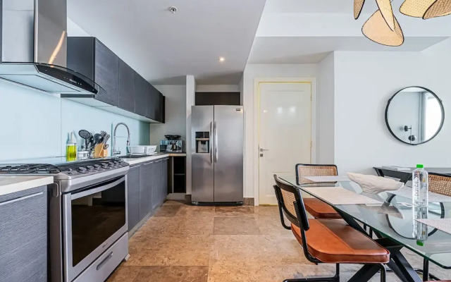 w Comfy 1BR w Fantastic Balcony in YOO