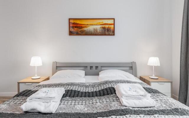 Apartments Legionow 47 by Renters