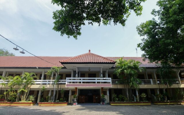 Airy Syariah Dr Wahidin 43 Bojonegoro