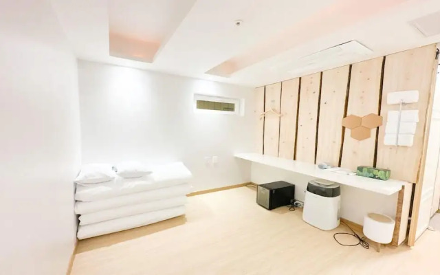 Sokcho Gallery In Stay