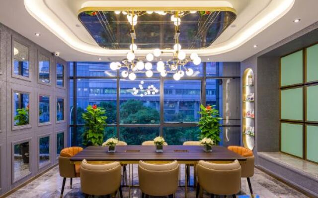 Orange Hotel (Changsha Wuyi Square Jiefang West Road)