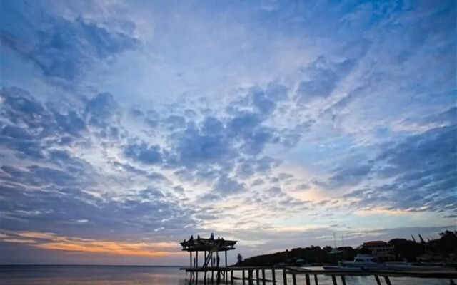 Sunset Villas 12I