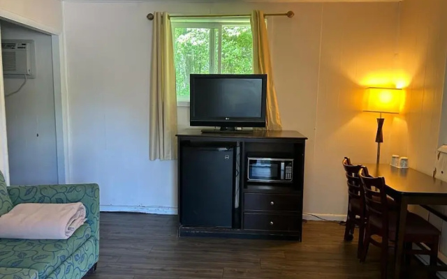 Country Place Inn And Suites