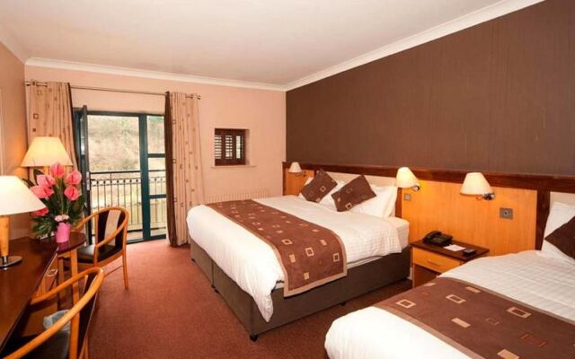 Riverside Park Hotel and Leisure Club