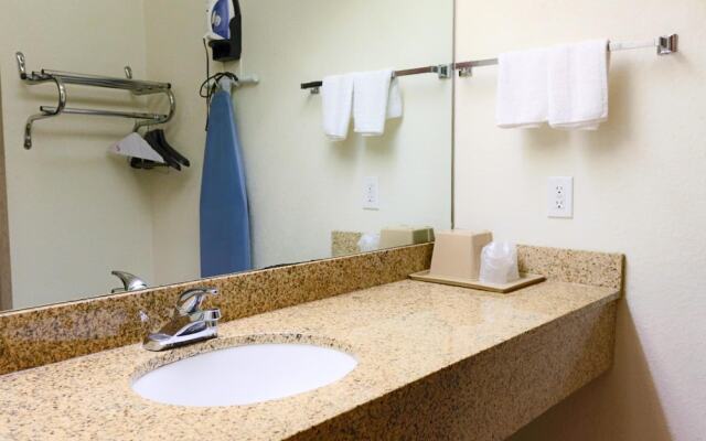 Symphony Inn and Suites
