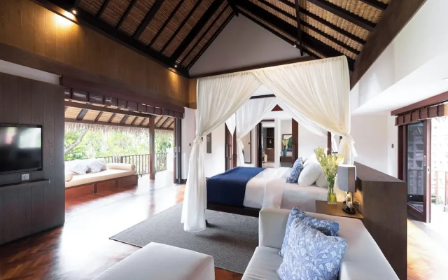 Villa Bangkuang by Nakula
