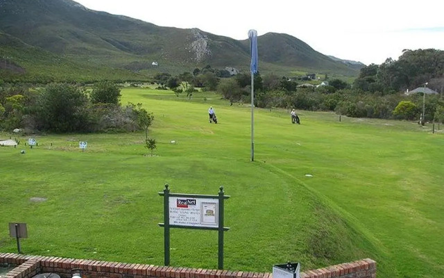 Alpaca Self Catering Cottage Kleinmond