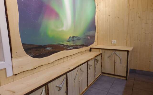 Wild Caribou Dome