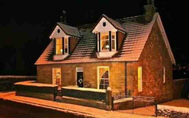 Number 52 Bed and Breakfast - Cupar