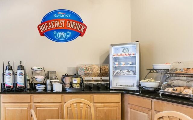 Baymont Inn & Suites Indianapolis Northeast