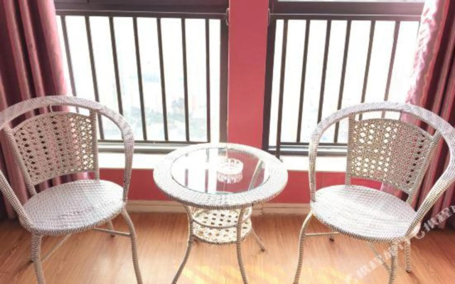 九九时尚酒店(郑州二七万达广场店)