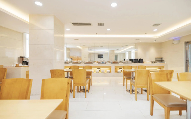 Ji Hotel (Xishao Gate Xian)