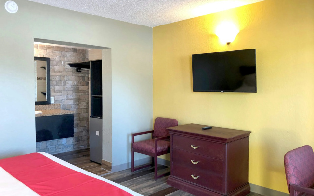OYO Superior Budget Inn Bartow
