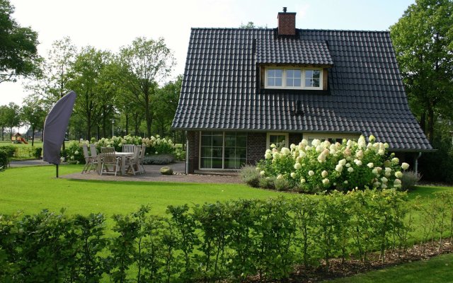 Amazing Villa in Hellendoorn With Garden