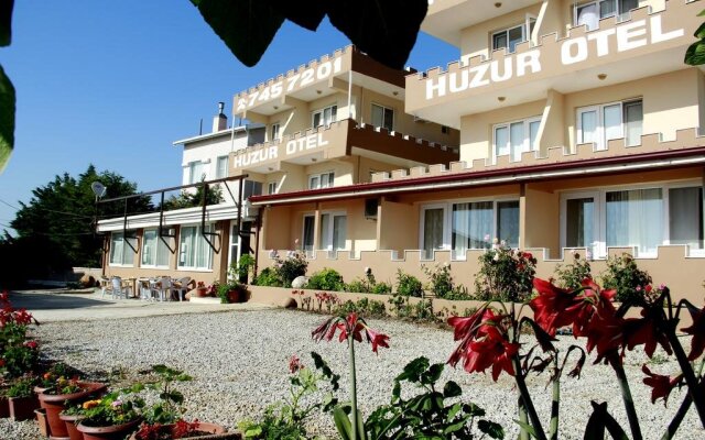 Huzur Hotel