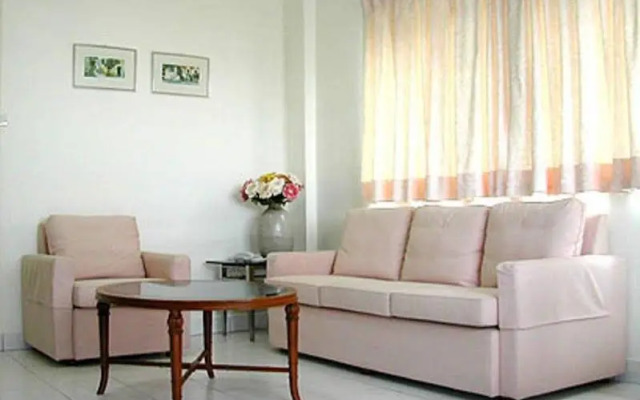 Sa-Nguan Malee Mansion