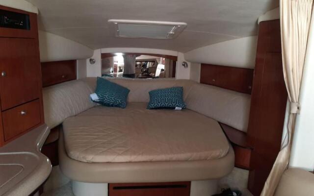 Sea Ray sundancer 32Ft 8pax