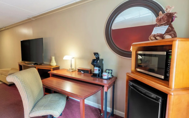 Fireside Inn & Suites West Lebanon