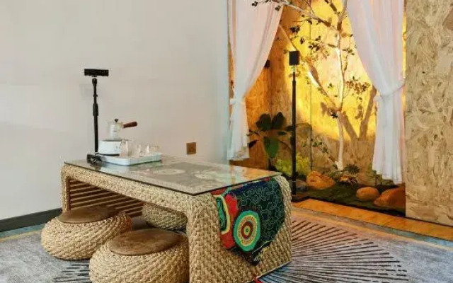 Fanfan Shexia Homestay (Nanning Jiangnan Wanda Plaza Branch)
