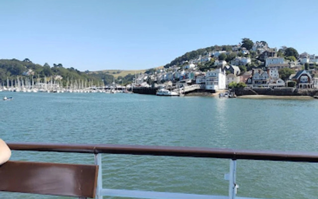 Stunning 2-bed Apartment in Newton Abbot