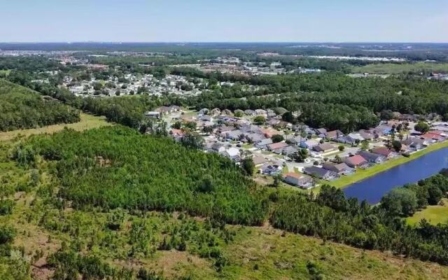 Windwood Villa 4 Bedroom Home by RedAwning