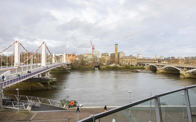 River View 2-bed 2-bath Apartment