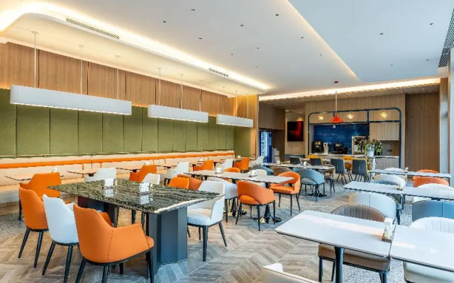 Holiday Inn Express Shanghai Changyang Road by IHG