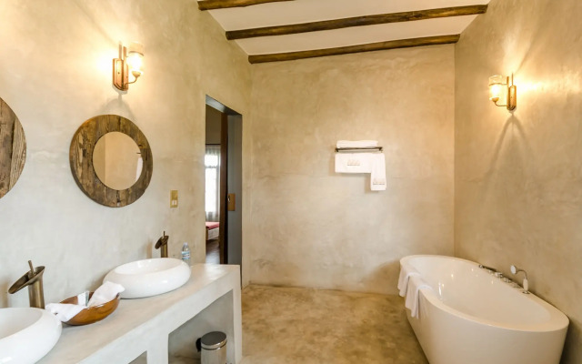 Emburara Farm Lodge
