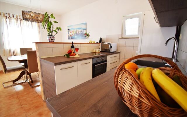 House Ante
