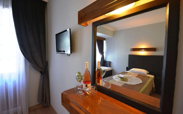 Hisar Holiday Club