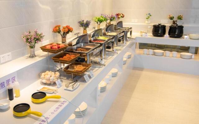 Lavande Hotel Yibin University City Exhibition Center