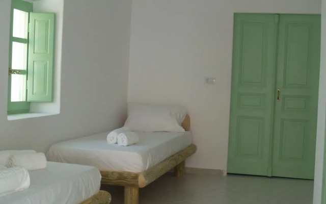 Mythos Traditional Stonehouse